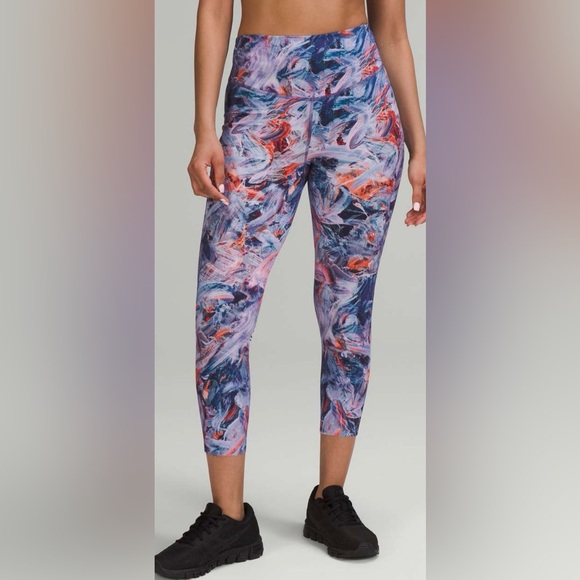 Sz 10 Lululemon Base Pace High-Rise Crop 23" *Brushed Nulux - Picture 2 of 9